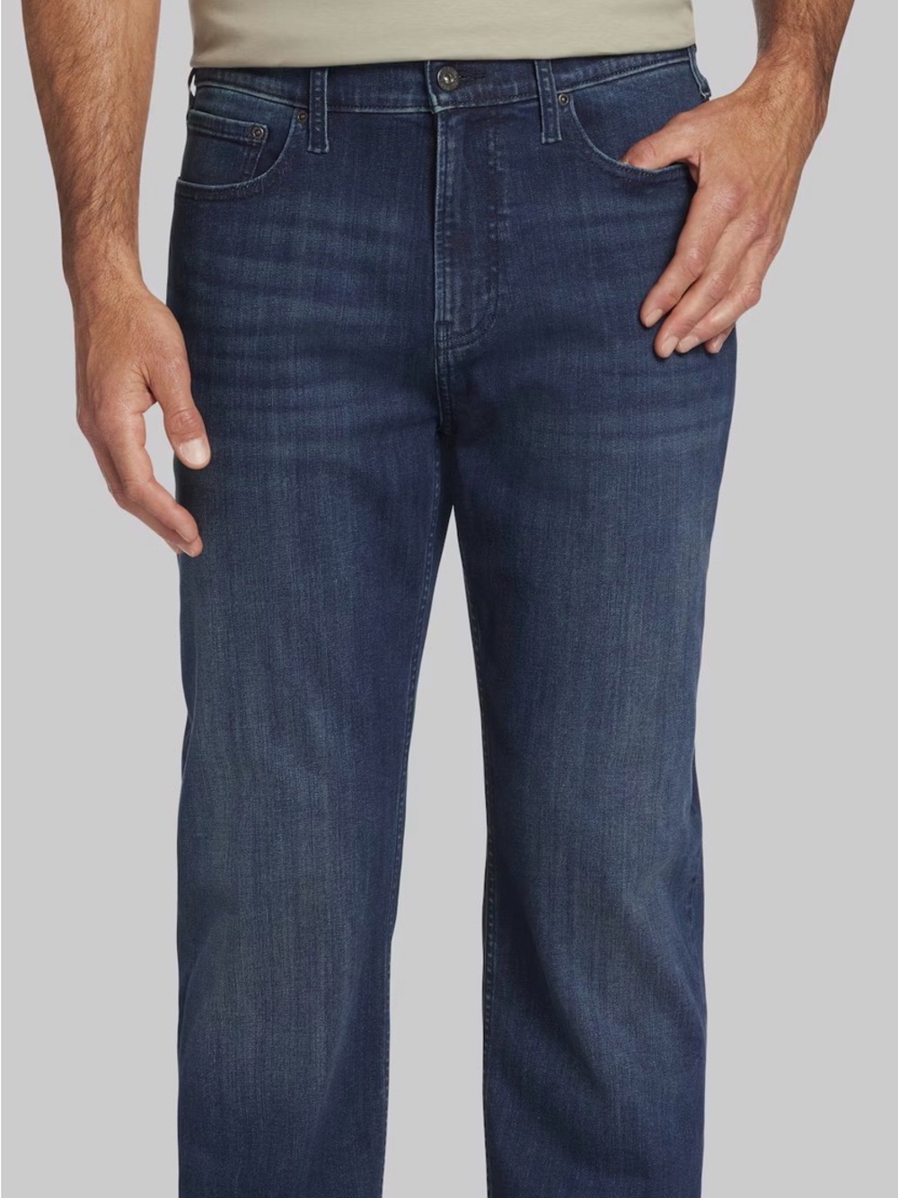 Men's Dark Blue 1905 Tailored Fit Jos A  Bank Straight-Leg Jeans 42 x 29